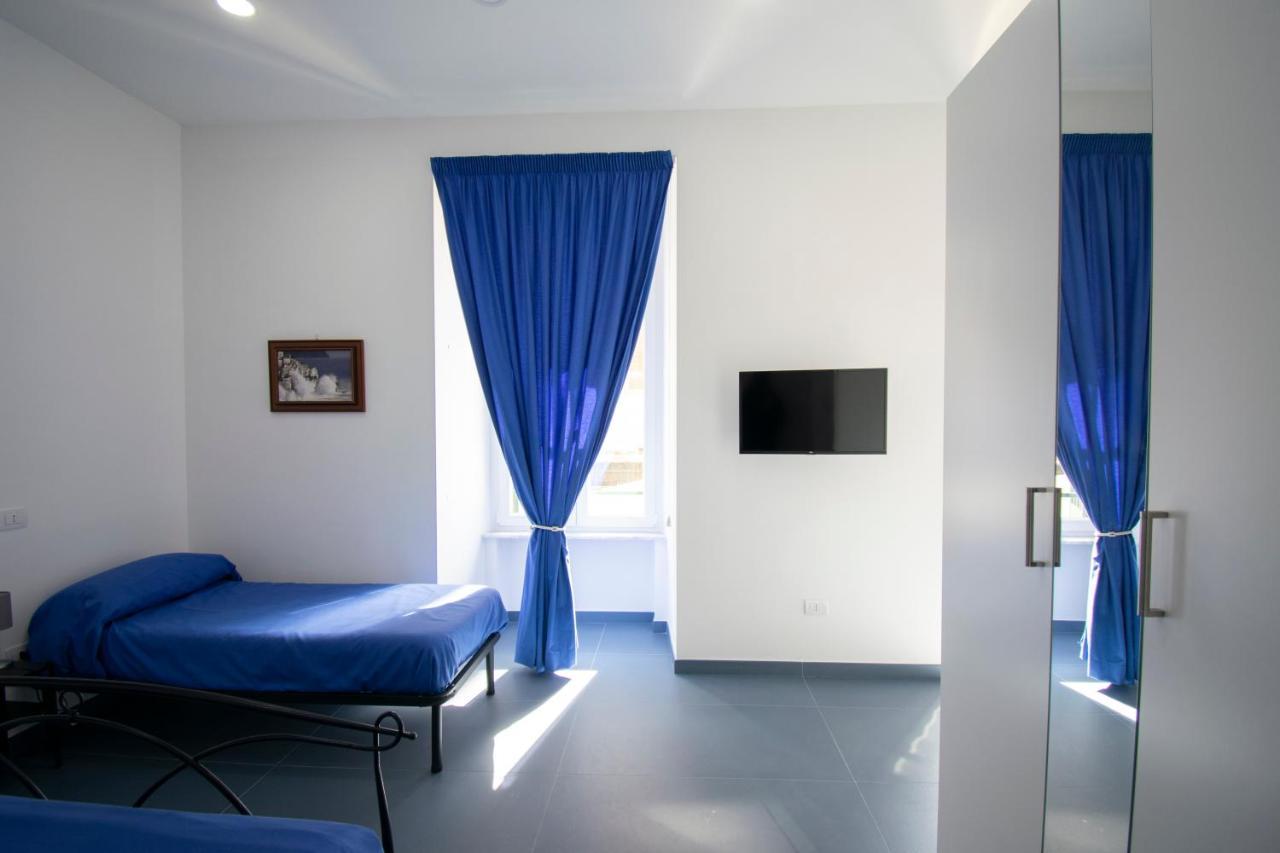 Knight House Hotel Nápoly Kültér fotó